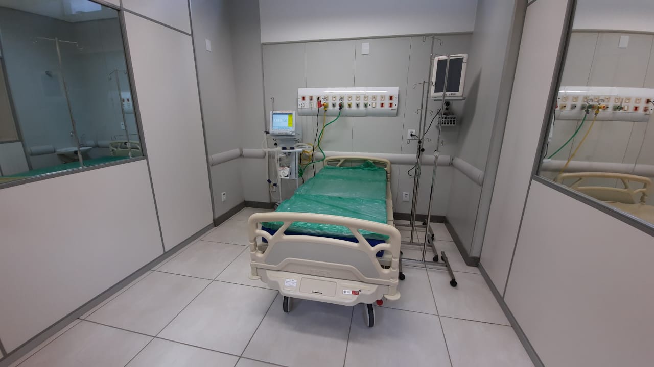 itabira-tem-127-leitos-disponiveis-para-casos-de-covid-19-e-deixa-hospital-de-campanha-em-stand-by (1)