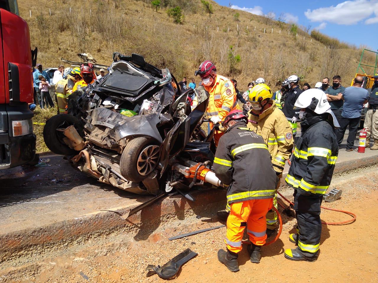 Grave acidente na BR-381 nesta terça-feira (31)