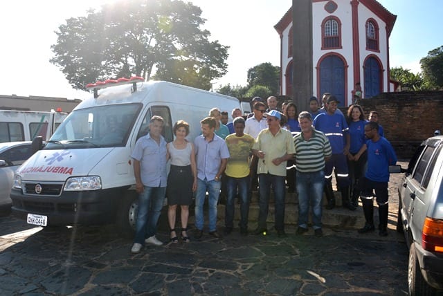 Gave recebe uma ambulância da Câmara de Vereadores de Nova Era