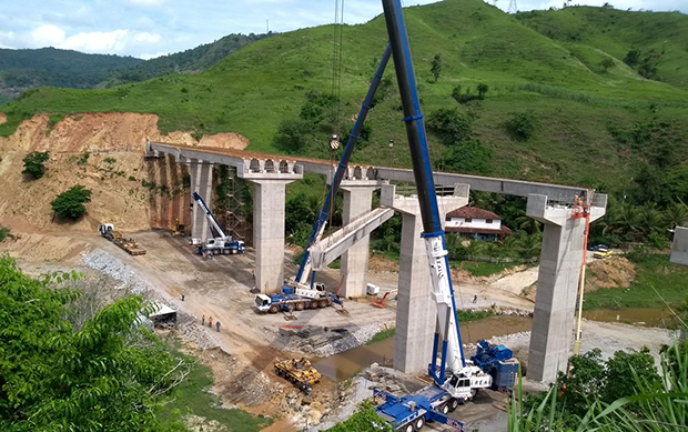 Pontes sobre o ribeirão Oncinha, na BR-381, começam a tomar forma