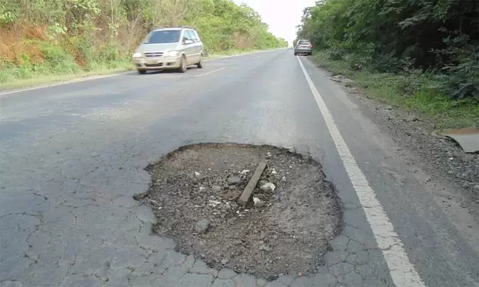 BR-381: rodovias na região de Itabira exigem atenção redobrada com a chuva e buracos na pista