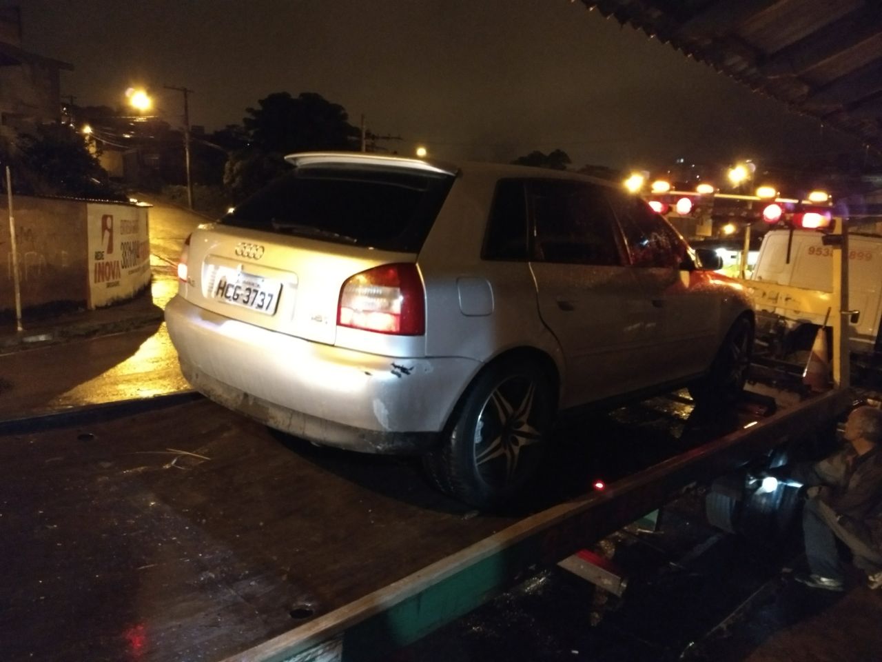 Jovem compra Audi em Itabira, é parado pela PM e tem o carro rebocado por clonagem