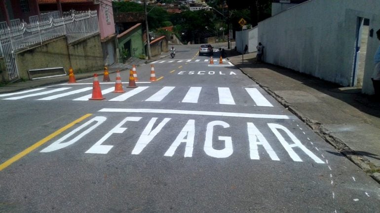 Sinalização de vias públicas passa por revitalização