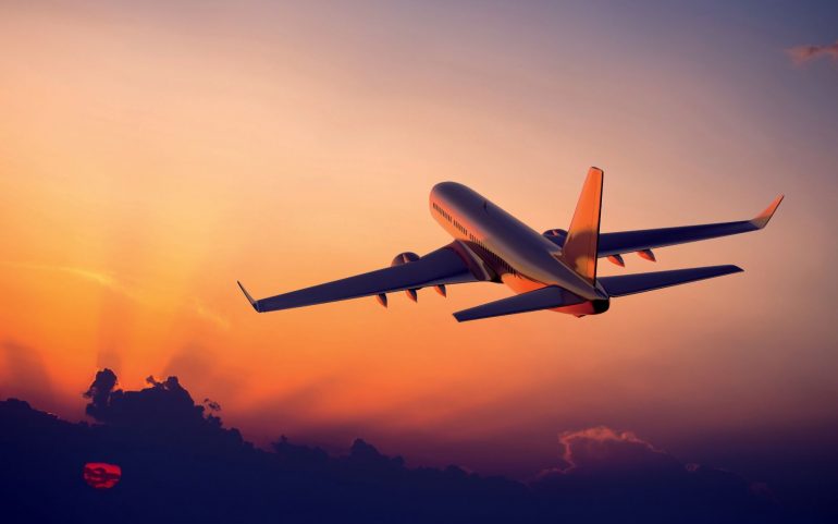 OMS diz que prova de vacinação não deve ser exigida em viagem internacional