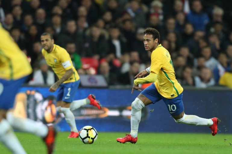 Cirurgia de Neymar decorreu perfeitamente, diz CBF