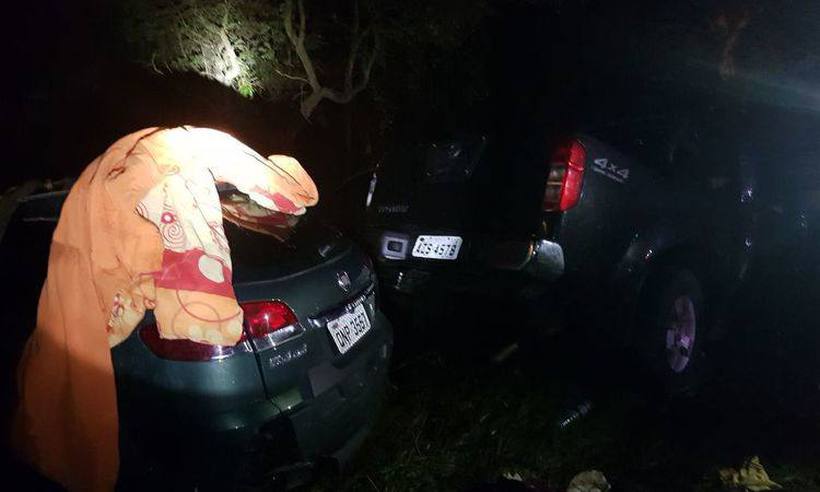 Bobinas soltam de carreta e matam três pessoas em estrada no Norte de Minas