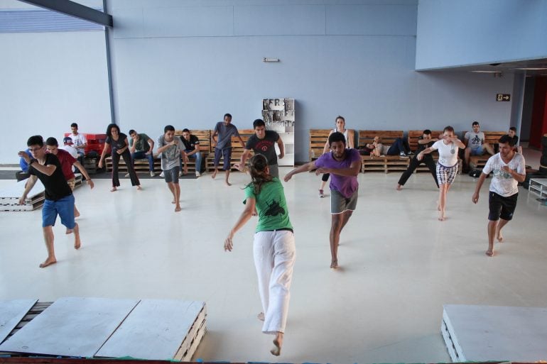 Projeto oferece aulas gratuitas de capoeira na Unifei Itabira