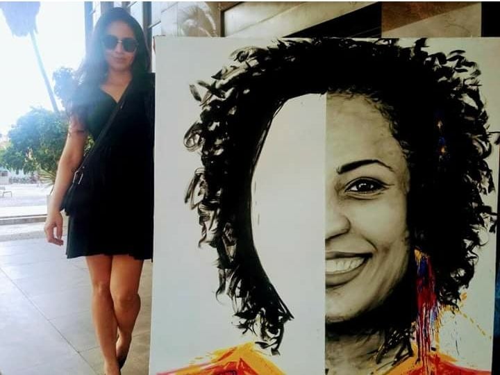 Itabirana que trabalhou com Marielle Franco pinta tela em homenagem à vereadora assassinada