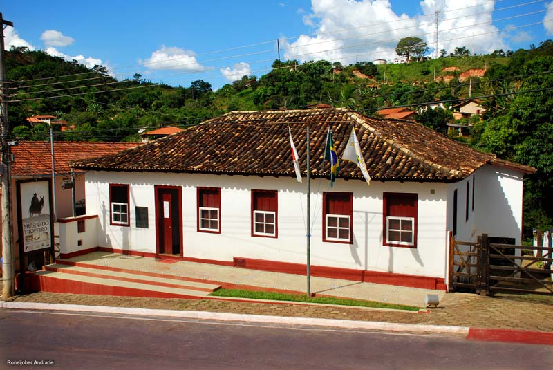 Shows, confraternizações e religiosidade marcam 15º aniversário do Museu do Tropeiro