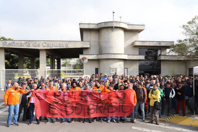 Petroleiros deflagram greve a partir desta quarta-feira