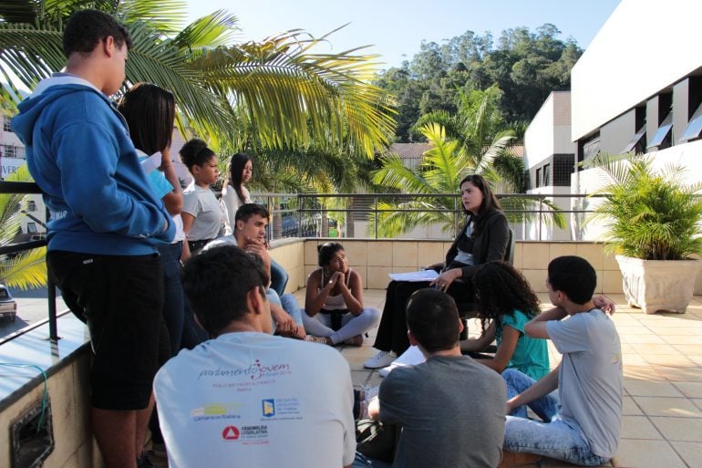 Parlamento Jovem propõe medidas para frear violência contra a mulher