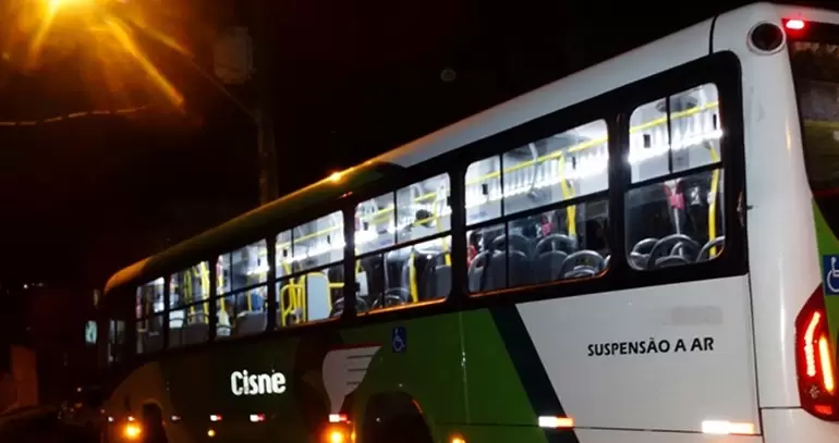 Mulheres poderão descer fora do ponto de ônibus durante a noite em Itabira