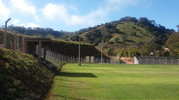 Estádio municipal de São Sebastião do Rio Preto terá iluminação inaugurada nesta terça