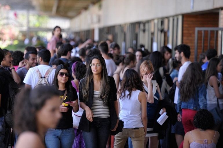 MEC aumenta teto de financiamento de mensalidades pelo Fies