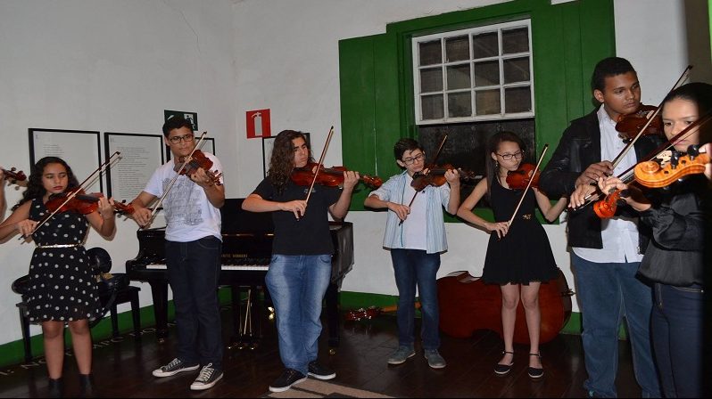 Alunos da Escola Livre de Música apresentam recitais