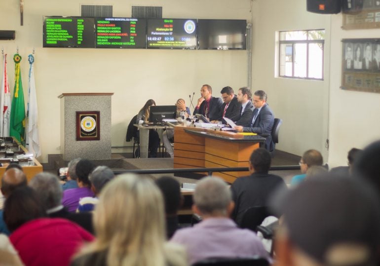 Vereadores debatem sobre proibição de bebidas alcoólicas na Feira Livre de Itabira