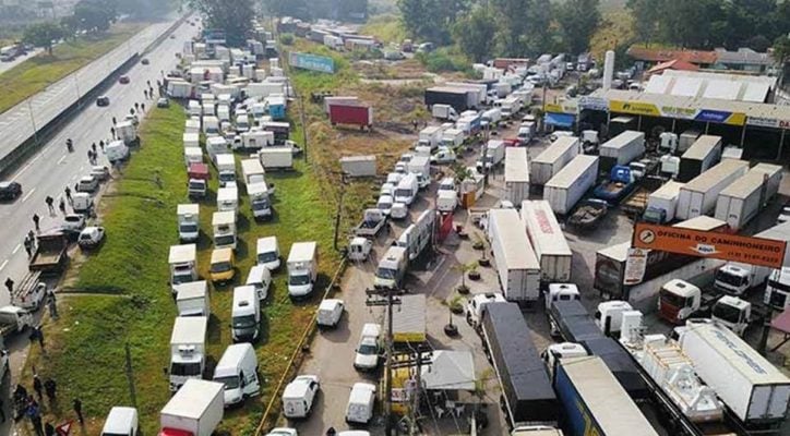 Greve dos Caminhoneiros: Justiça de SP vai multar quem obstruir a Dutra