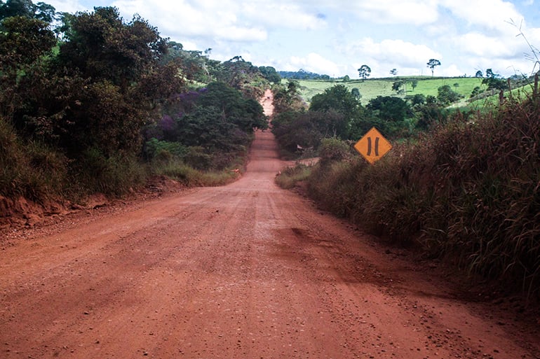 Governador assina ordem de serviço para conclusão da rodovia que liga Conceição do Mato Dentro ao Serro