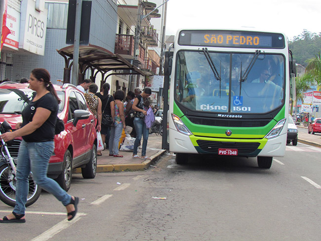 Tarifa de ônibus em Itabira está entre as mais caras do país, mas subsídio reduz valor ao consumidor