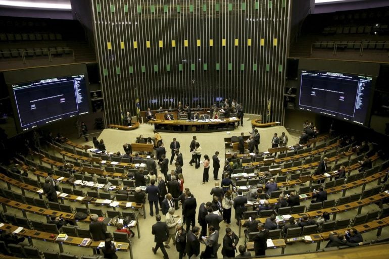 Mais de 90% dos deputados tentarão a reeleição em outubro