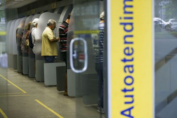 banco; agência bancária