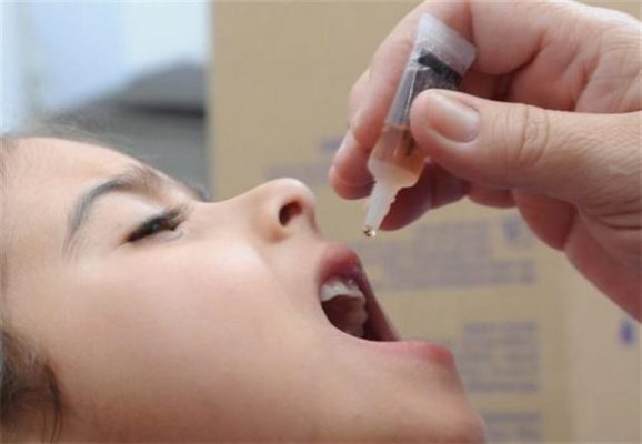 vacinação contra poliomelite e multivacinação