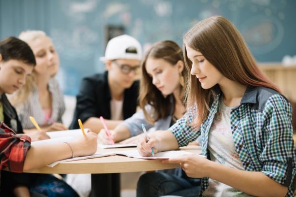 |||||Centro Educacional e Monteiro Lobato abrem inscrições para a Educação de Jovens e Adultos