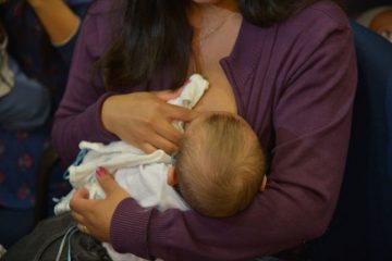Câmara aprova direito de mãe amamentar filho durante concurso público