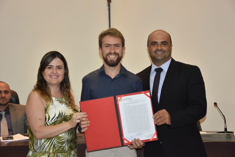 Primeiro produtor rural de São Gonçalo certificado pelo SIM é homenageado
