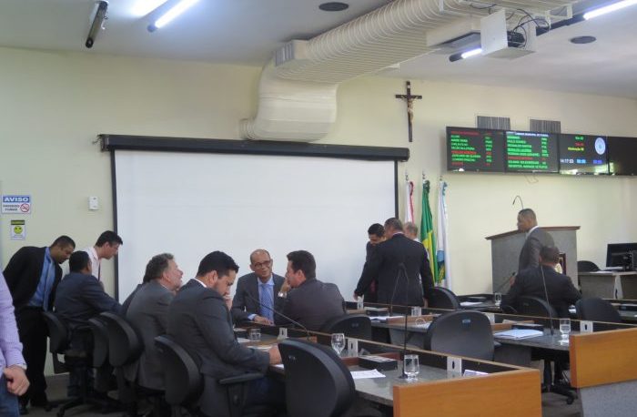 Vereadores aprovam implantação de Comissão de Ética e Decoro na Câmara de Itabira