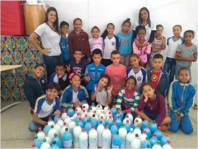 Estudantes de São Gonçalo promovem feiras de empreendedorismo em escolas da rede municipal