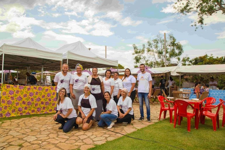 Coletivo resgata tradições da culinária mineira e movimenta economia em Catas Altas