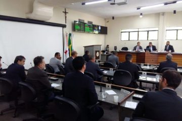 Câmara de Itabira aprova adequações em cargos de chefia da Prefeitura