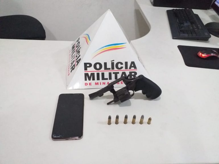 Polícia Militar apreende arma de fogo e munição em Itabira