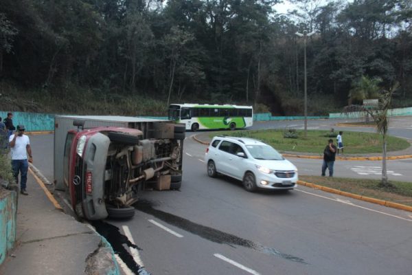 caminhão baú