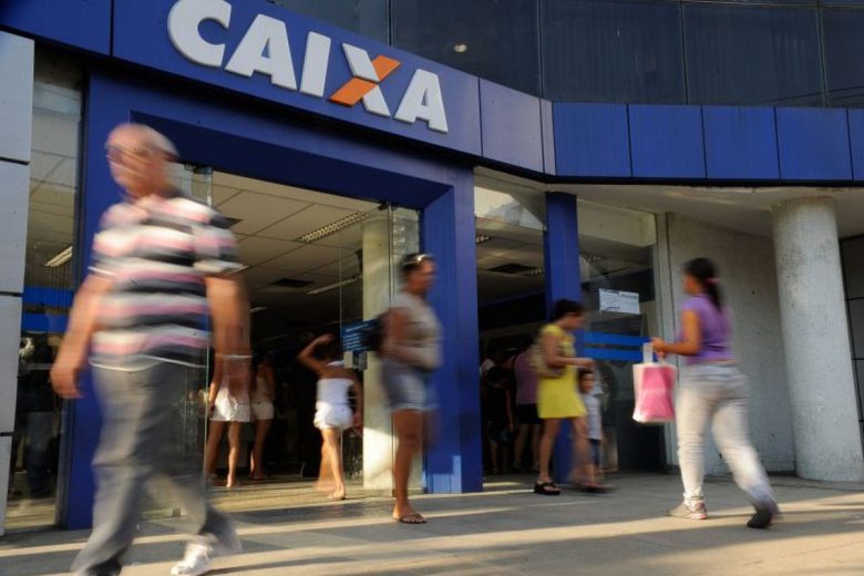 Lucro da Caixa cresce 6% no 1º trimestre e vai a R$ 3,9 bilhões Lucro da Caixa cresce 6% no 1º trimestre e vai a R$ 3,9 bilhões