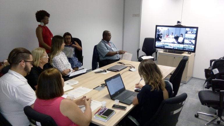 Videoconferência aborda proteção de crianças e adolescentes durante Carnaval no interior do estado