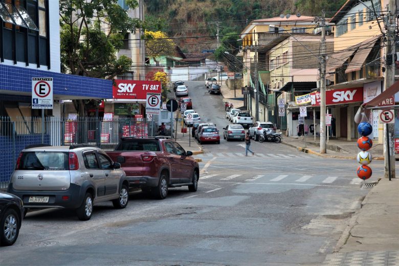 Prefeitura providencia instalação de semáforos para a próxima mudança no trânsito em Monlevade