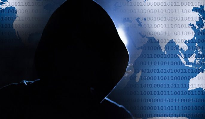 Crime virtual: Bolsonaro sanciona lei que prevê pena de até quatro anos