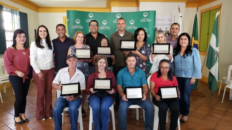 Servidores aposentados são homenageados em Catas Altas