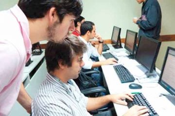 Empresa contrata instrutor de informática em Itabira