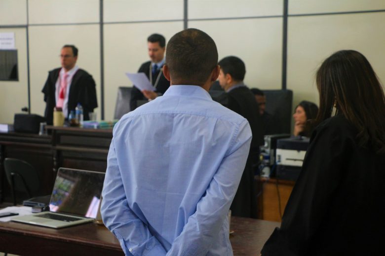 Júri popular julga tentativa de homicídio em João Monlevade Júri popular julga tentativa de homicídio em João Monlevade