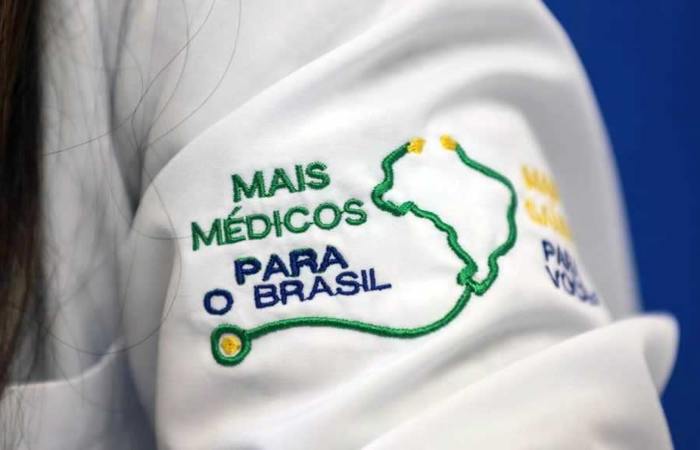 Ministro da Saúde quer legalizar situação de médicos cubanos no Brasil