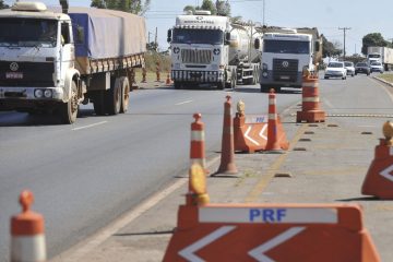 Minas Gerais tem 52 bloqueios e outros 218 pontos de risco em estradas; confira a lista completa