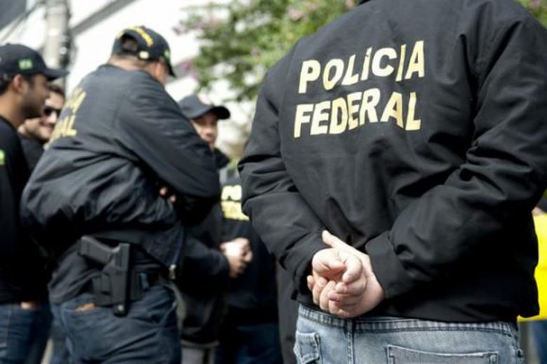 Idade mínima para aposentadoria de policiais federais permanece em 55 anos Idade mínima para aposentadoria de policiais federais permanece em 55 anos