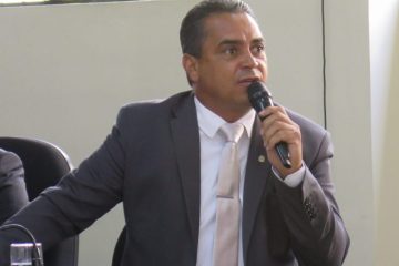 Com apoio da oposição, Reinaldo Lacerda é outro a postular a presidência da Câmara