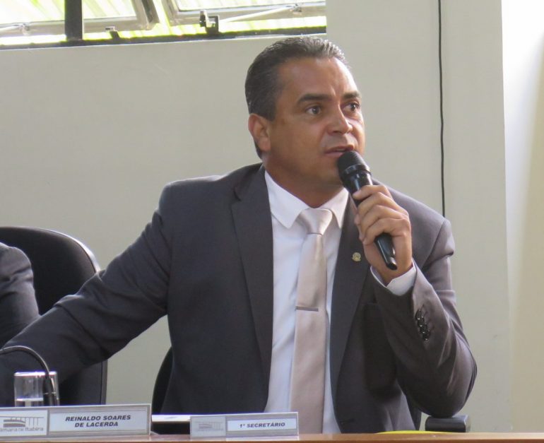 Com apoio da oposição, Reinaldo Lacerda é outro a postular a presidência da Câmara