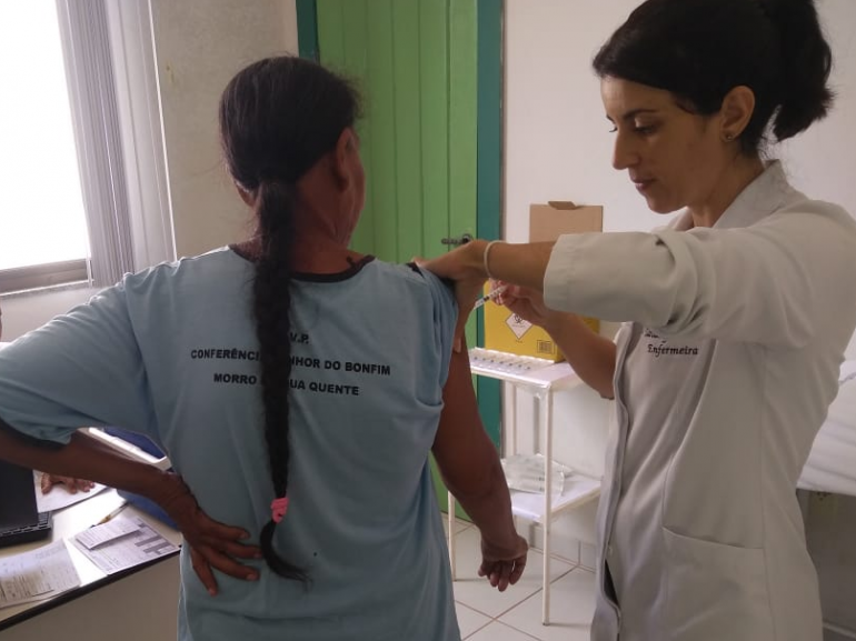 Catas Altas ultrapassa a meta de imunizados em campanha de vacinação contra a gripe