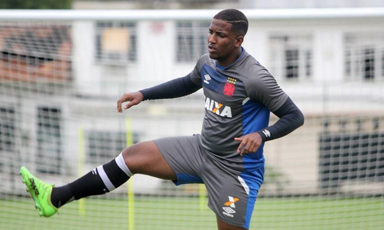 Jogador do Vasco morre em acidente de trânsito no Rio Jogador do Vasco morre em acidente de trânsito no Rio