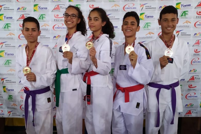 Irmãos conquistam mais de 300 troféus em competições de motocross infantil:  'Nasceram dentro do esporte', Itapetininga e Região